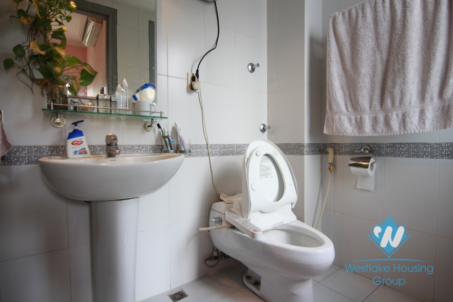 Spacious villa with 500 sqm living space for rent in Tay Ho, Hanoi